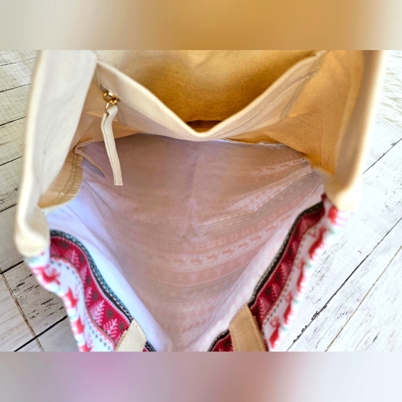 Violet Ray NYC Canvas Tote Christmas Bag w/ Festive Snowflake & Reindeer Details - Picture 11 of 11